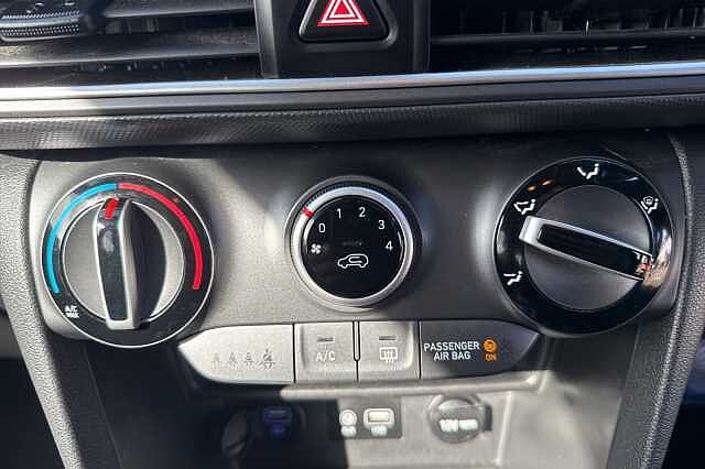 Hyundai KONA 1.0T GDi Play Edition 5dr