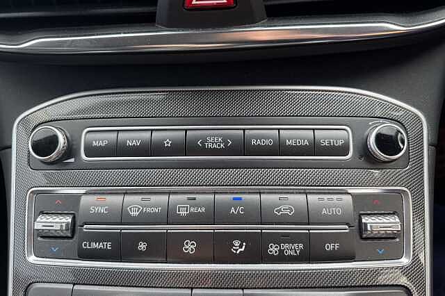 Hyundai SANTA FE 1.6 TGDi Plug-in Hybrid Premium 5dr 4WD Auto