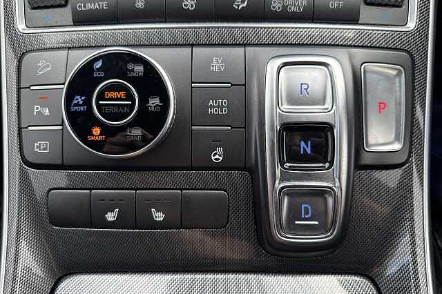 Hyundai SANTA FE 1.6 TGDi Plug-in Hybrid Premium 5dr 4WD Auto