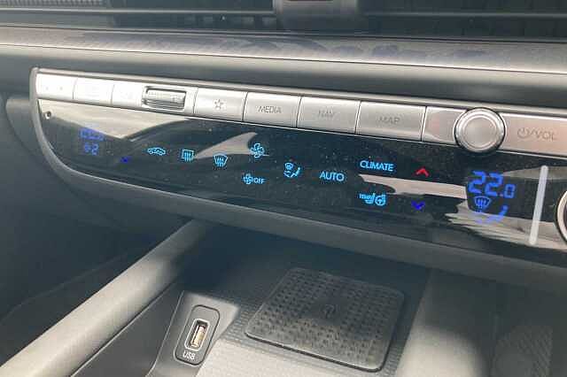 Hyundai IONIQ 6 E (228ps) Premium 77kWh (Single Motor) RWD