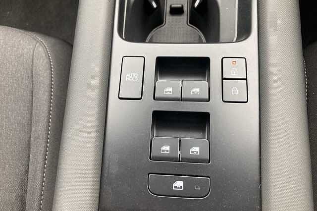 Hyundai IONIQ 6 E (228ps) Premium 77kWh (Single Motor) RWD