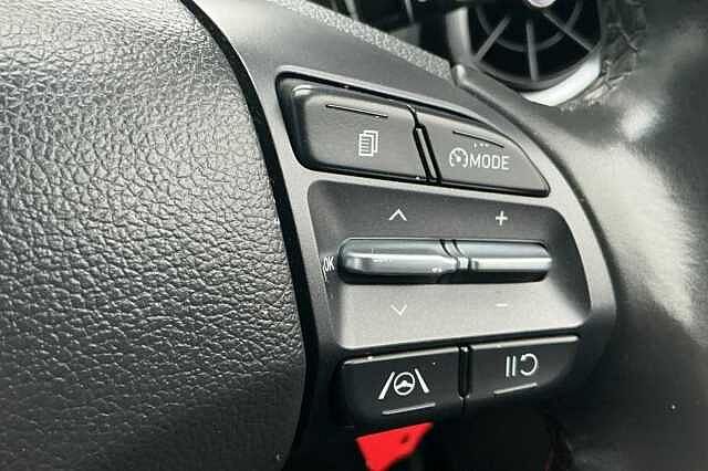 Hyundai KONA 1.0 TGDi 48V MHEV SE Connect 5dr