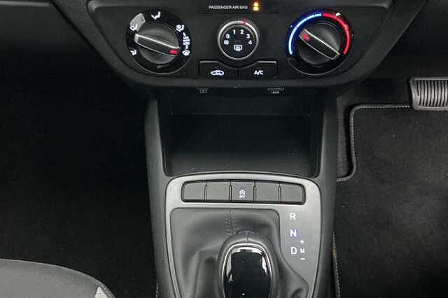 Hyundai i10 1.0 [63] Advance 5dr Auto [Nav]