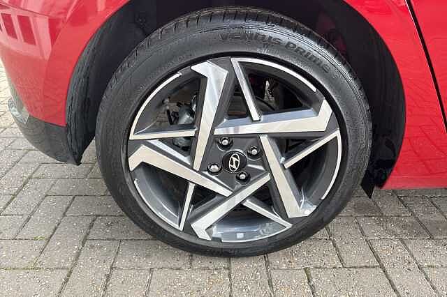 Hyundai i20 1.0T GDi Premium 5dr DCT