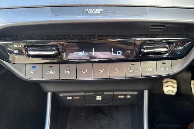 Hyundai BAYON 1.0 TGDi 48V MHEV Premium 5dr