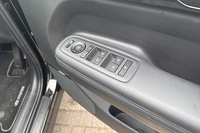 Hyundai SANTA FE 1.6 TGDi Plug-in Hybrid Calligraphy 5dr 4WD Auto