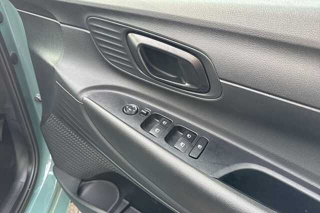 Hyundai i20 1.0T GDi 90 Element 5dr DCT