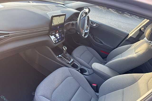 Hyundai IONIQ 1.6 GDi Hybrid Premium 5dr DCT