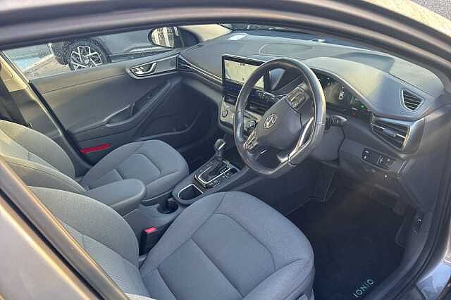 Hyundai IONIQ 1.6 GDi Hybrid Premium 5dr DCT