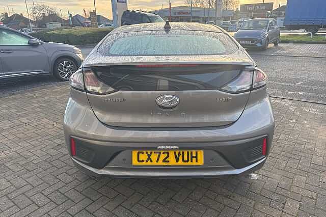 Hyundai IONIQ 1.6 GDi Hybrid Premium 5dr DCT