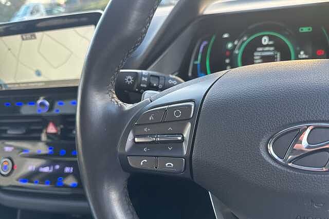 Hyundai IONIQ 1.6 GDi Hybrid Premium 5dr DCT