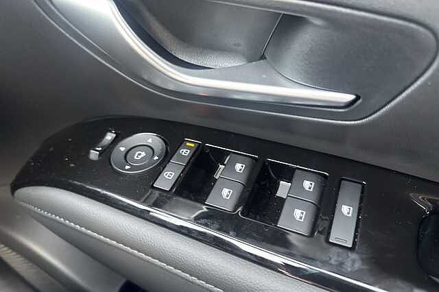 Hyundai TUCSON 1.6T 150 Advance 5dr White