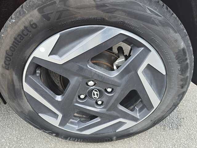 Hyundai BAYON 1.0 TGDi Premium 5dr Red