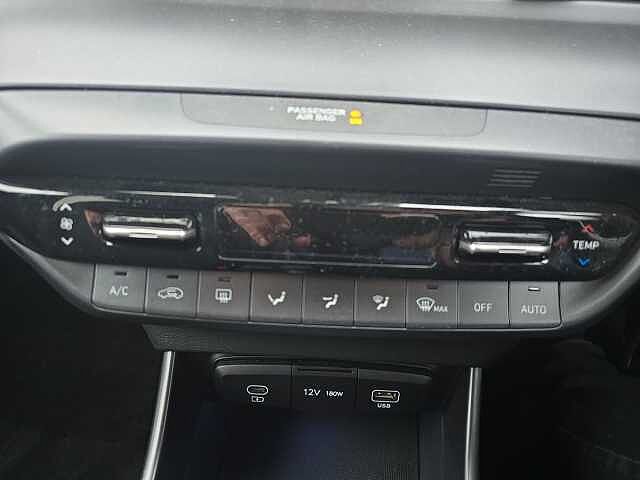 Hyundai BAYON 1.0 TGDi Premium 5dr Red