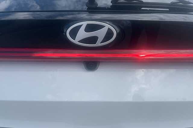 Hyundai I20 1.0T GDi 90 Tech Line 5dr DCT White