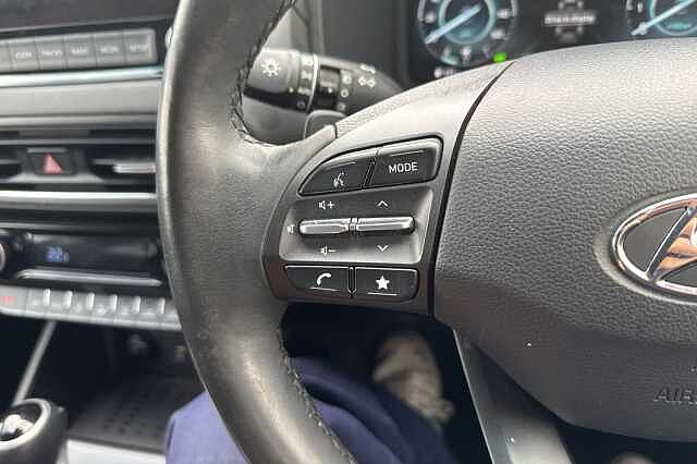 Hyundai KONA 1.6 GDi Hybrid Premium 5dr DCT