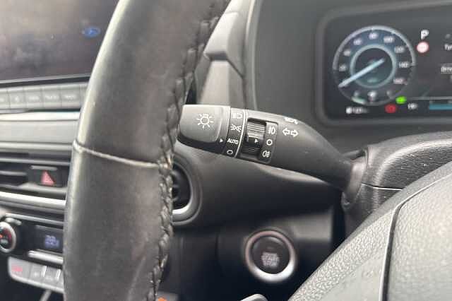 Hyundai KONA 1.6 GDi Hybrid Premium 5dr DCT