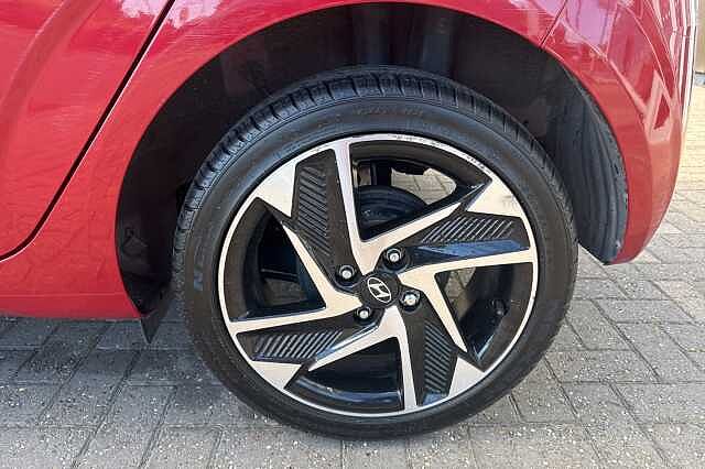 Hyundai i10 1.2 MPi Premium 5dr