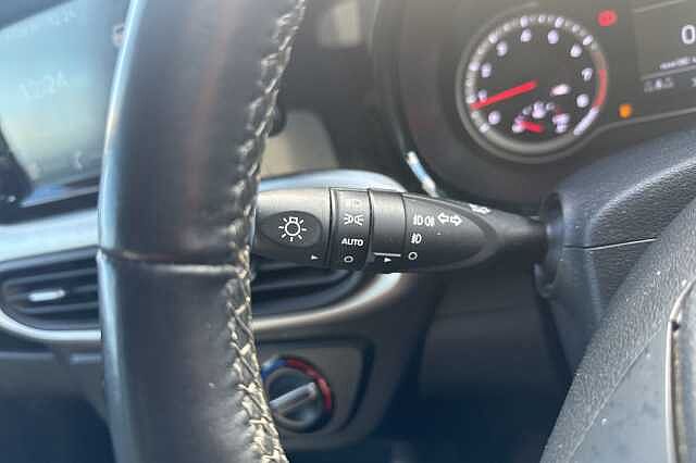 Hyundai i10 1.2 MPi Premium 5dr