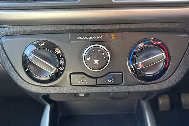 Hyundai i10 1.2 MPi Premium 5dr