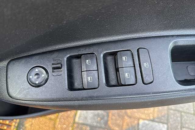 Hyundai i10 1.0 MPi SE Connect 5dr Auto