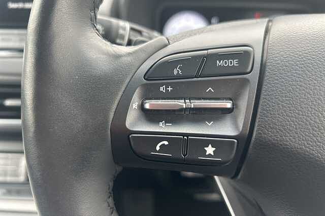 Hyundai KONA 150kW Premium 64kWh 5dr Auto