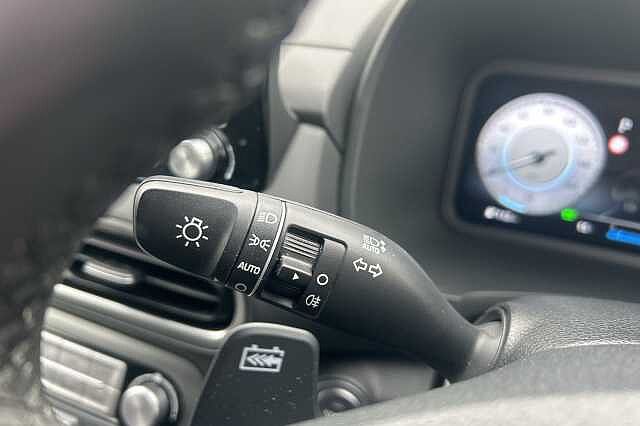 Hyundai KONA 150kW Premium 64kWh 5dr Auto