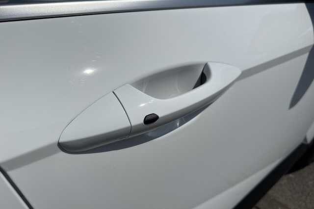 Hyundai KONA 115kW Advance 48kWh 5dr Auto