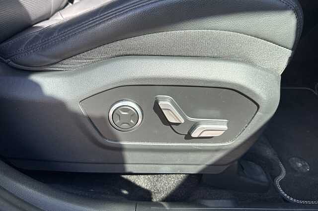 Hyundai SANTA FE 1.6 TGDi Plug-in Hybrid Ultimate 5dr 4WD Auto