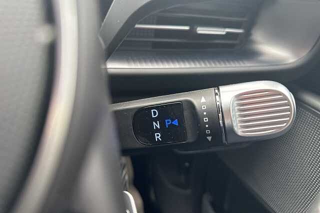 Hyundai IONIQ 6 E (228ps) Premium 77kWh (Single Motor) RWD
