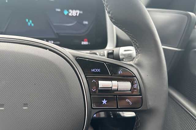 Hyundai IONIQ 6 E (228ps) Premium 77kWh (Single Motor) RWD