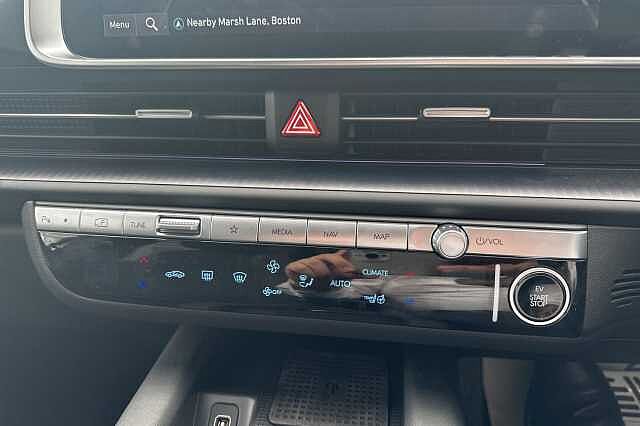 Hyundai IONIQ 6 E (228ps) Premium 77kWh (Single Motor) RWD