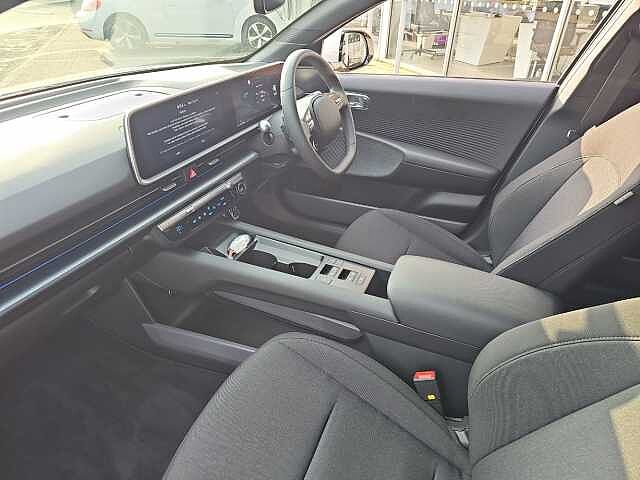 Hyundai IONIQ 6 E (228ps) Premium 77kWh (Single Motor) RWD