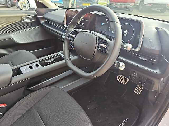 Hyundai IONIQ 6 E (228ps) Premium 77kWh (Single Motor) RWD