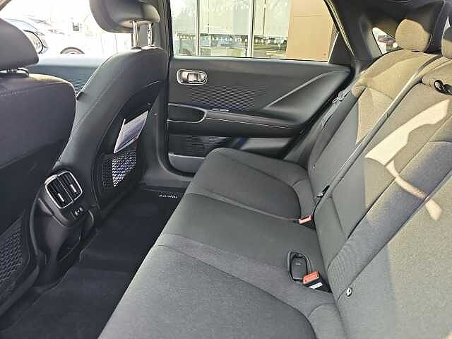 Hyundai IONIQ 6 E (228ps) Premium 77kWh (Single Motor) RWD