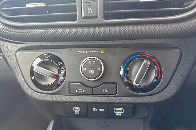 Hyundai i10 1.0 [63] Advance 5dr [Nav]