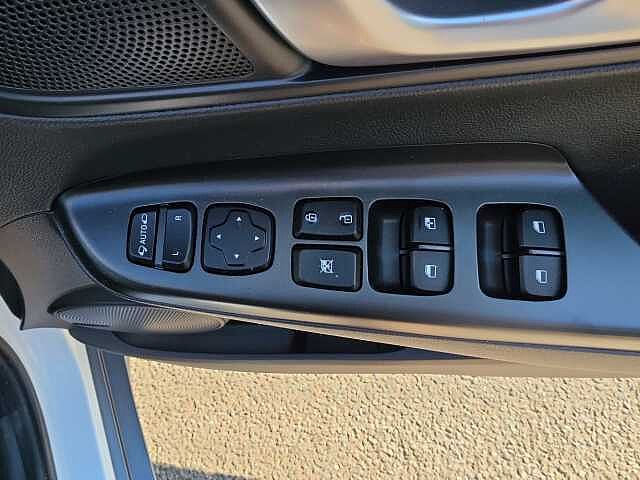Hyundai KONA 1.6 GDi Hybrid Ultimate 5dr DCT