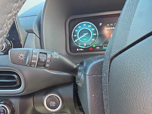 Hyundai KONA 1.6 GDi Hybrid Ultimate 5dr DCT