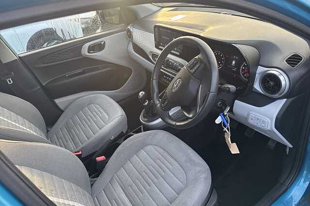 Hyundai i10 1.0 MPi Premium 5dr