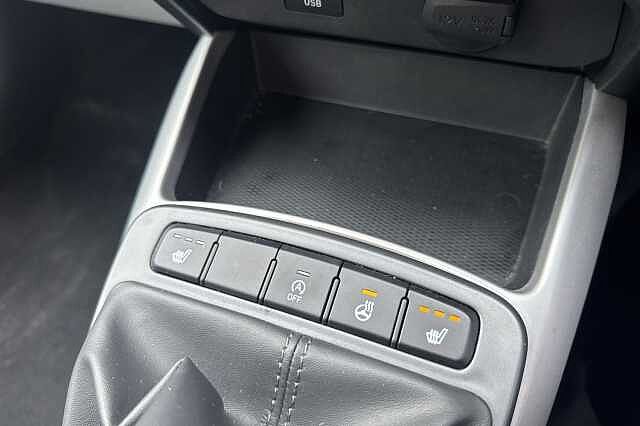 Hyundai i10 1.0 MPi Premium 5dr