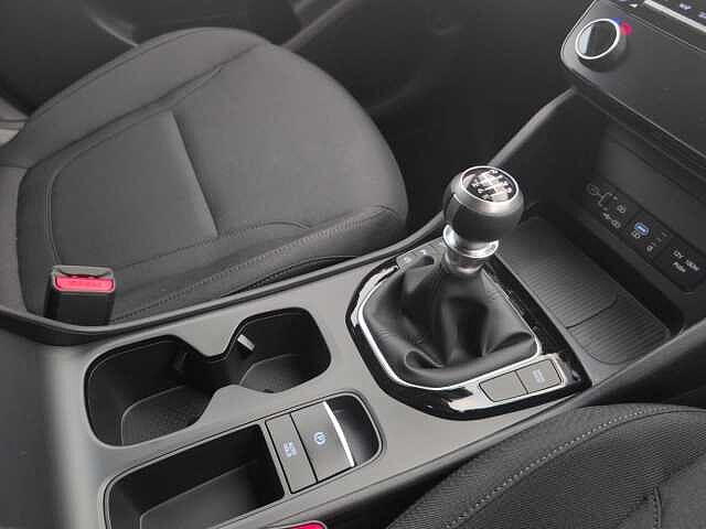 Hyundai TUCSON 1.6T Advance 5dr