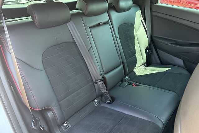 Hyundai TUCSON 1.6 CRDi 48V MHD 136 N Line 5dr 2WD